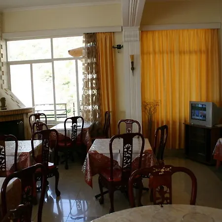 Otel Petit Palais 2*