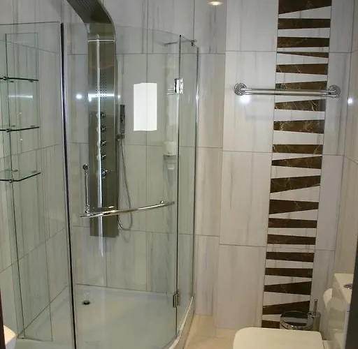 Hotel Petit Palais 2*