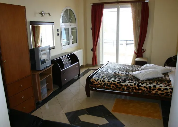 佩缇特帕拉斯酒店 2*