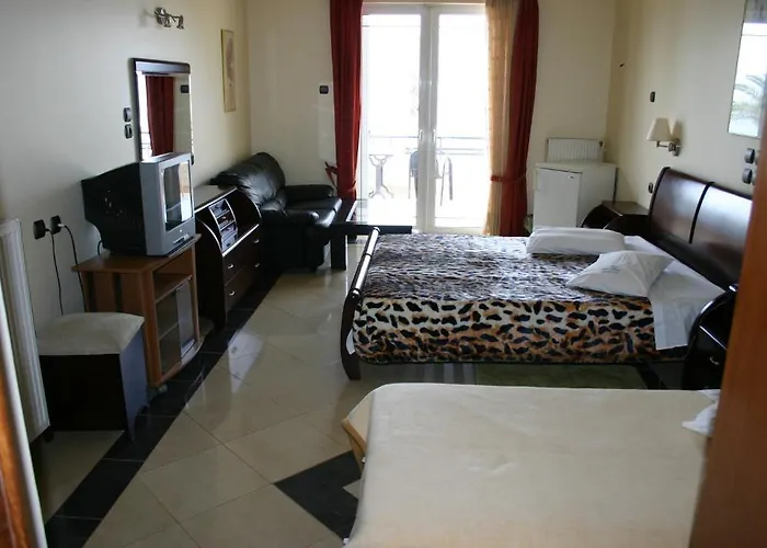 Hotel Petit Palais 2*